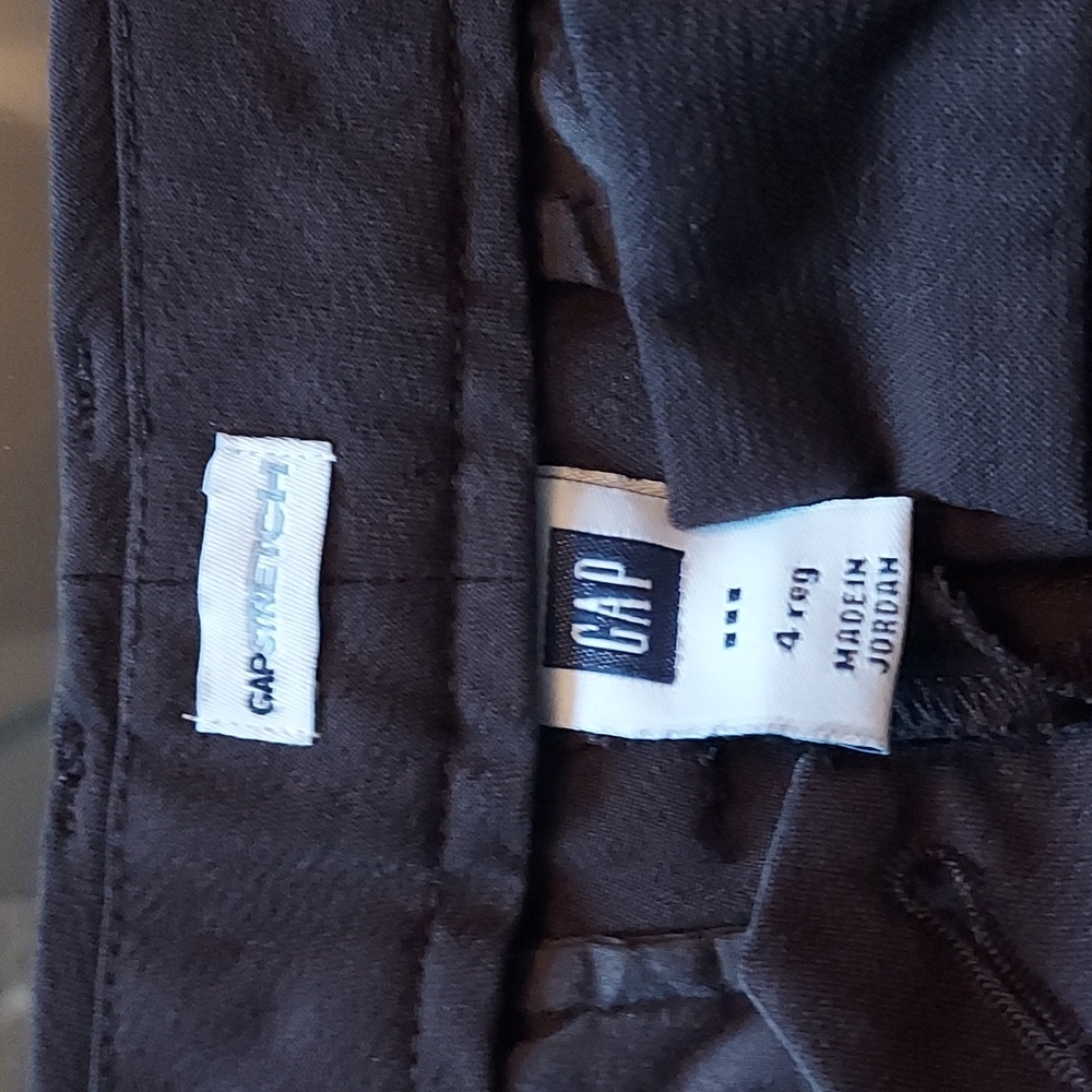 Womens Gapstretch Casual Pants, size 4 regular.